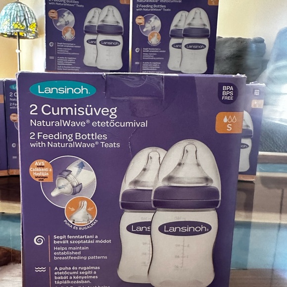 Lansinoh Momma Breastmilk Feeding Bottle NaturalWave Slow Flow Nipple, 6oz x 2 - Picture 1 of 6